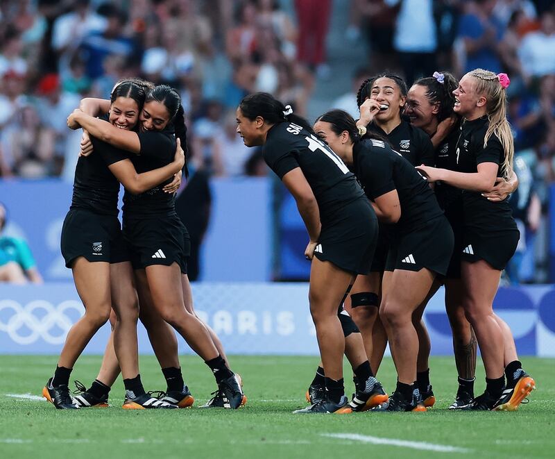 Black Ferns - Figure 1