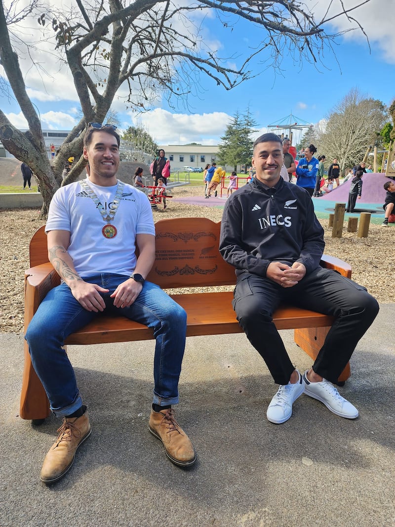 Far North Mayor Moko Tepania and All Black Rieko Ioane test out the new bench.