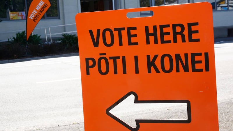 Thousands of people have opted to change between the Māori and general electoral rolls ahead of October's election.